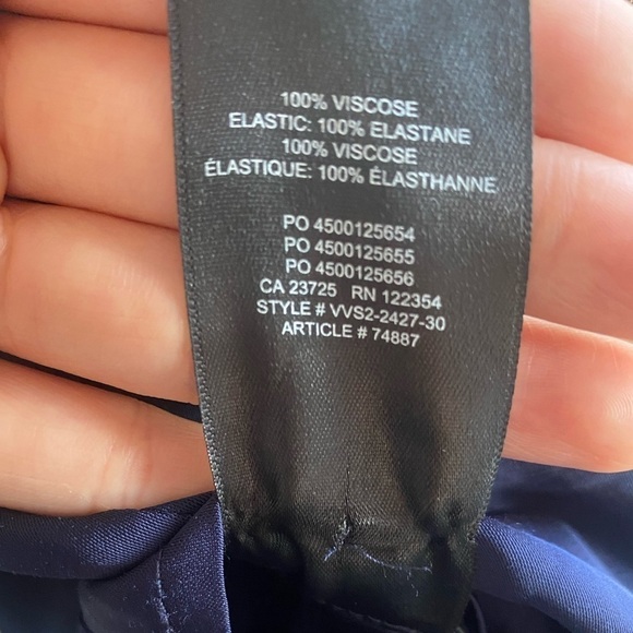 Aritzia Sunday Best Tatiana Blouse - Picture 10 of 10